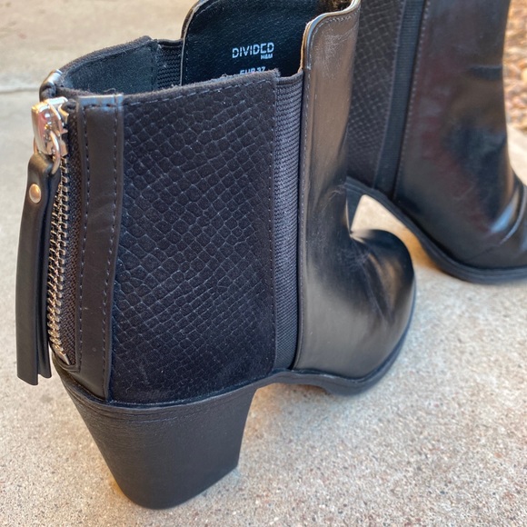 Divided H&M | Beautiful Black heeled booties - Picture 8 of 16